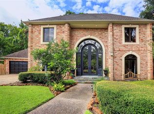 19 Hickory Shadows Dr, Houston, TX 77055