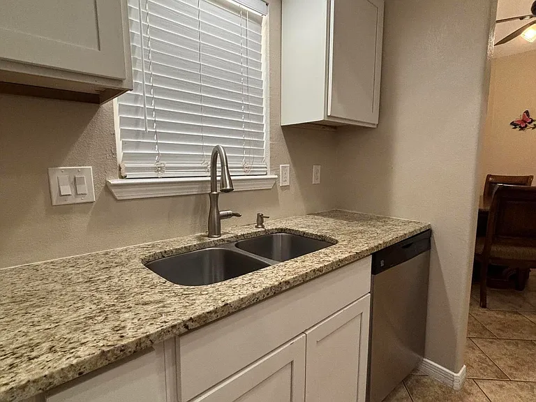 11837 Jim Ryan Ln — Photo 3