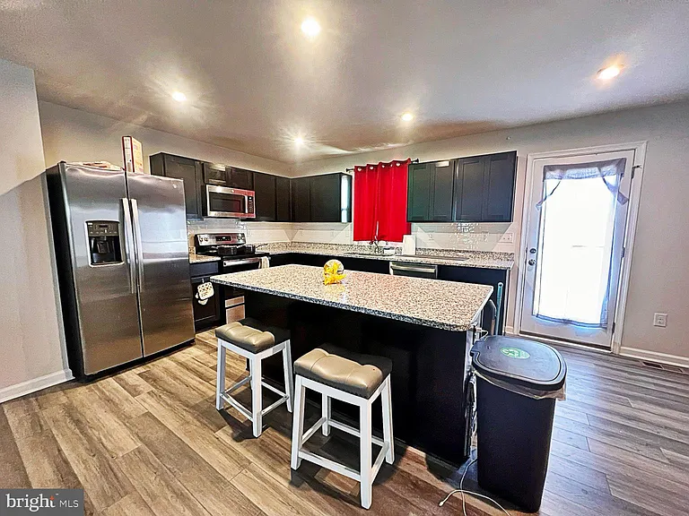 94 Opal Dr — Photo 4