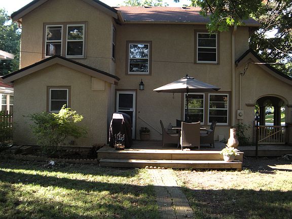 3rd image of 1001 W 71st Ter