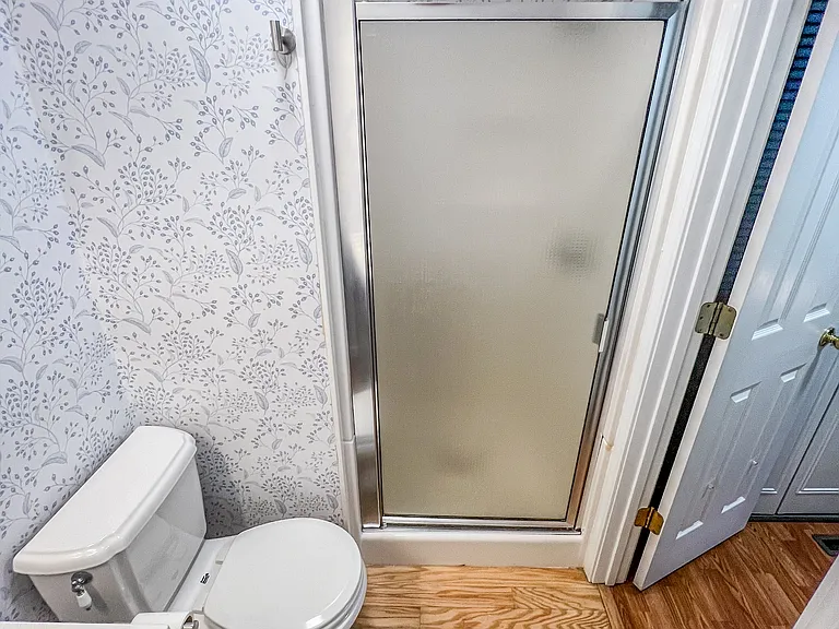 201 Chesterfield Pl — Photo 17