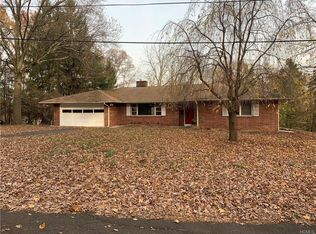16 Scotty Ln, West Nyack, NY 10994