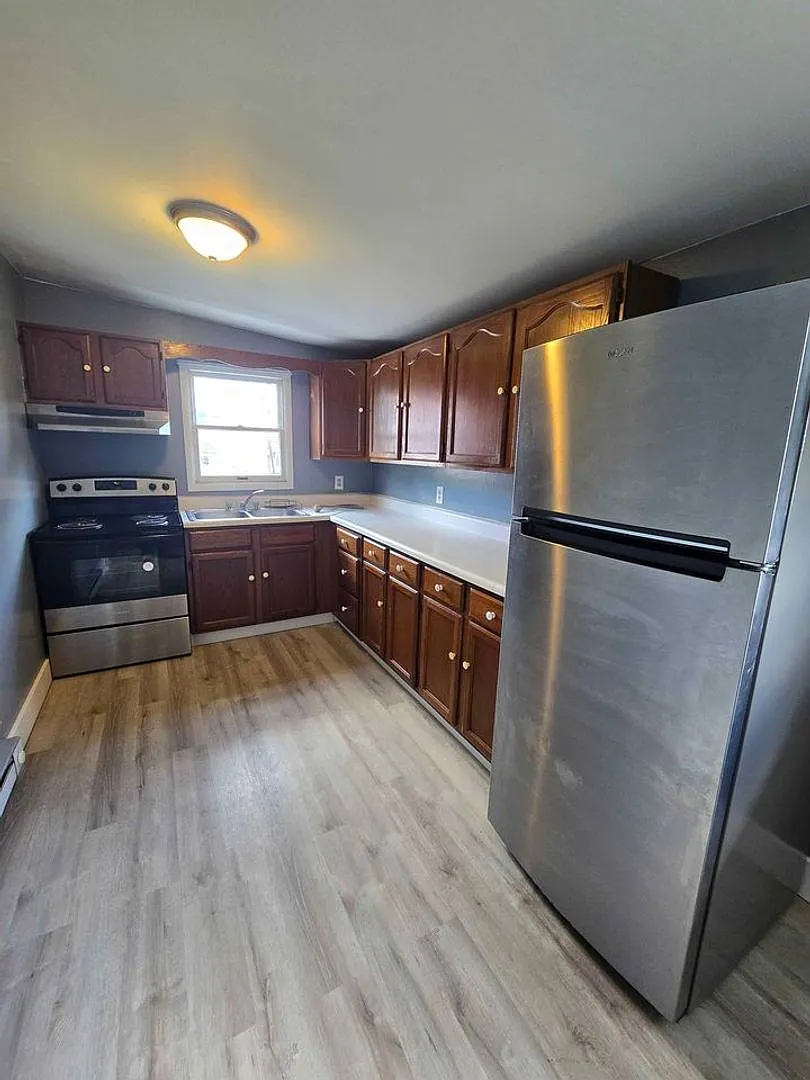 Woodward/Clinton Commercial Property — Photo 3