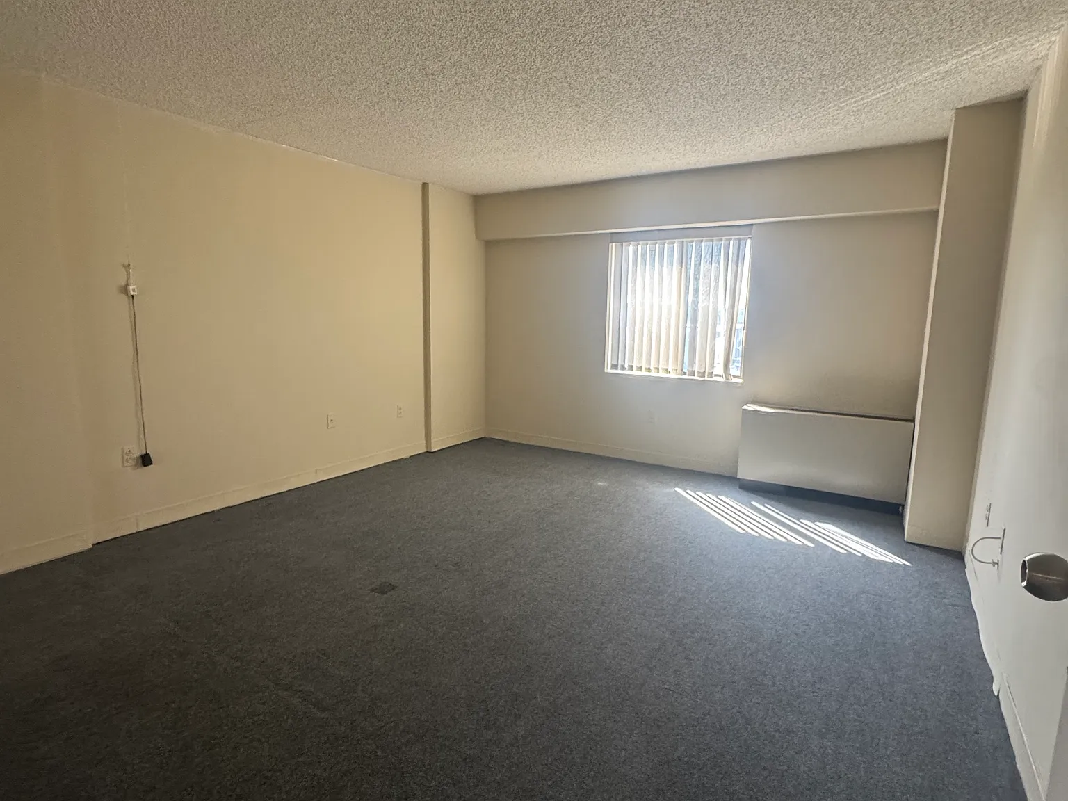1 bed, $2,100 — Photo 2