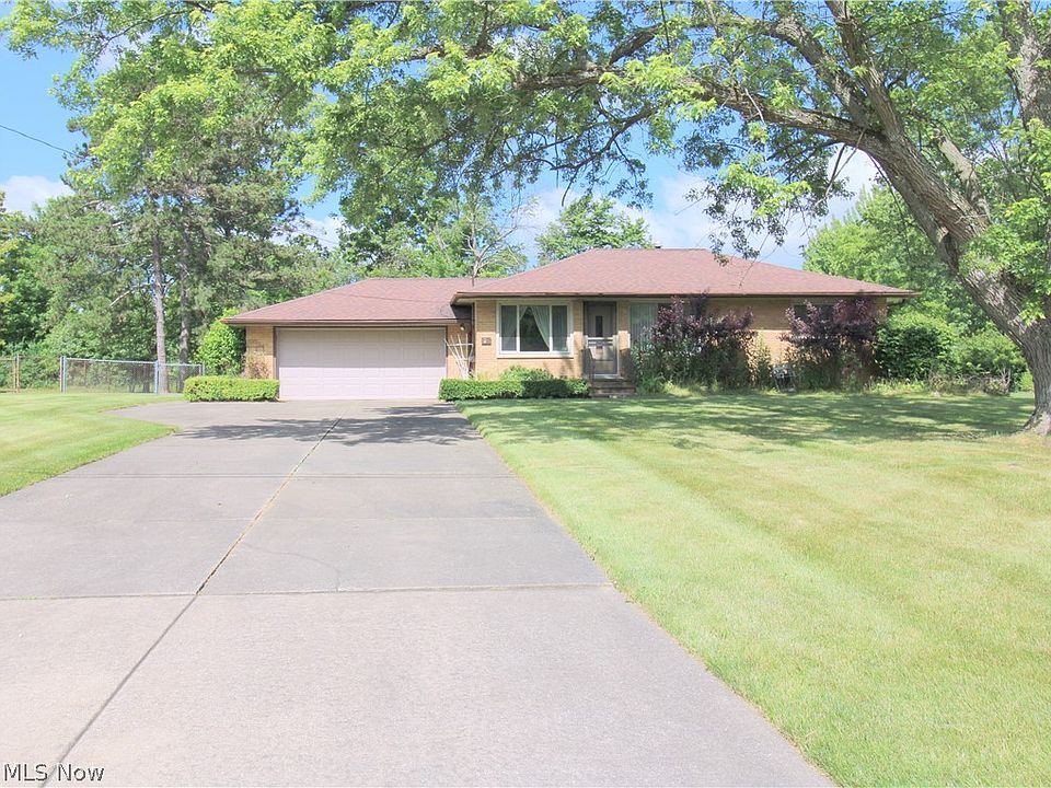 1st image of 90 Bettie Ln