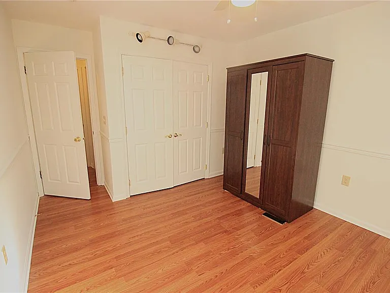 106 Founders Ct — Photo 23