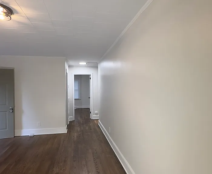 1300 Westwood St — Photo 4