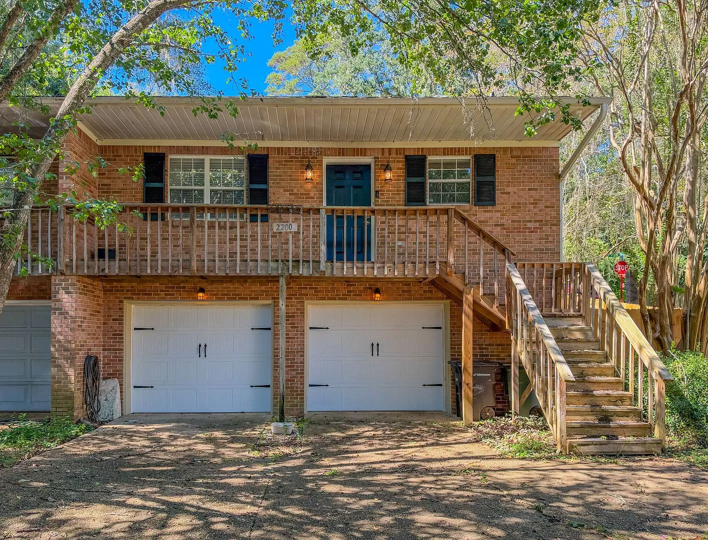 Renovated 4/2 W/ 2 Car Garage, Washer/Dryer, Granite Counters, & Fenced Yard! Avail Now $2200/Month! — Photo 1