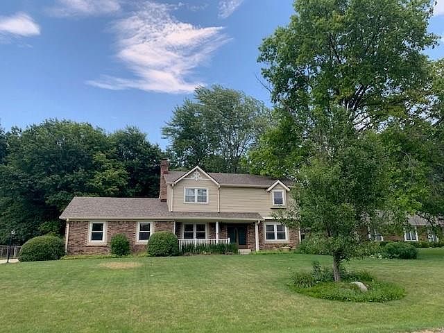 1st image of 407 Hickory Dr