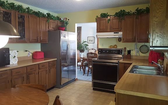 5th image of 717 Plentywood Ln