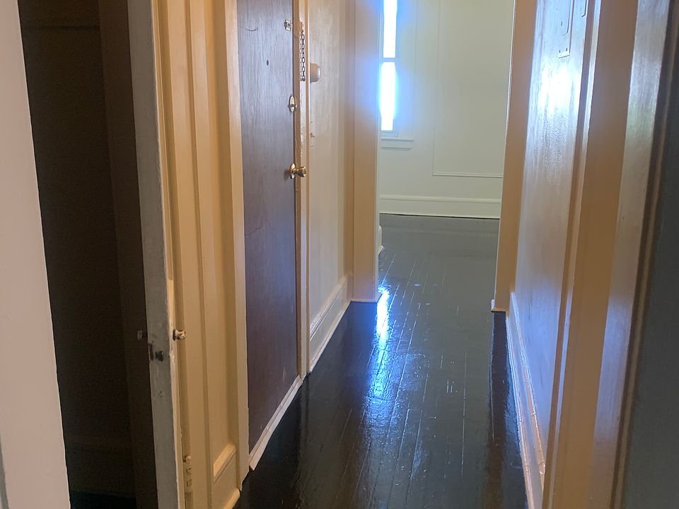 1st image of 432 Scotland Rd #1