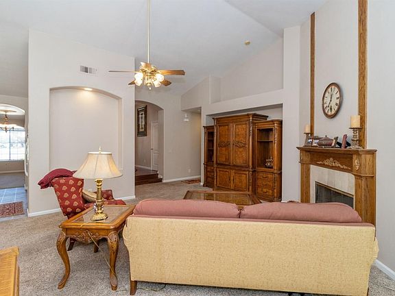 5th image of 9946 N Recreation Ave