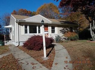 3 Sidney St, Smithfield, RI 02917