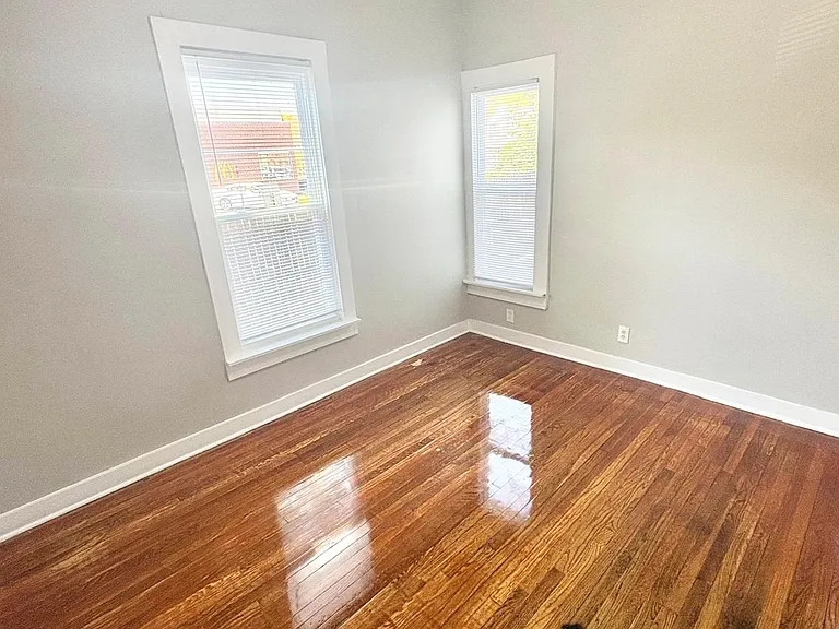 1086 Whalley Ave #1 — Photo 6