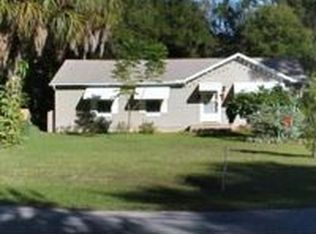4816 Riverside Dr, Yankeetown, FL 34498