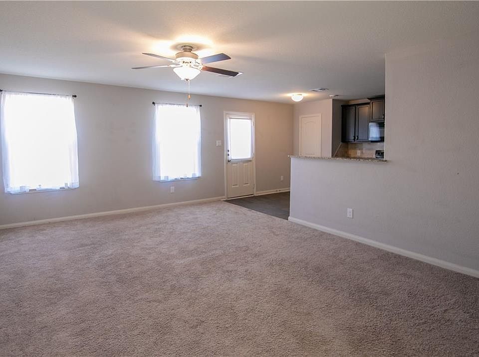 5048 Cressler Ln Jarrell TX Zillow