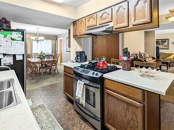 5th image of 5068 Highland Dr