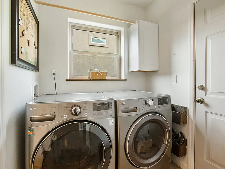 705 Valley View Dr — Photo 18