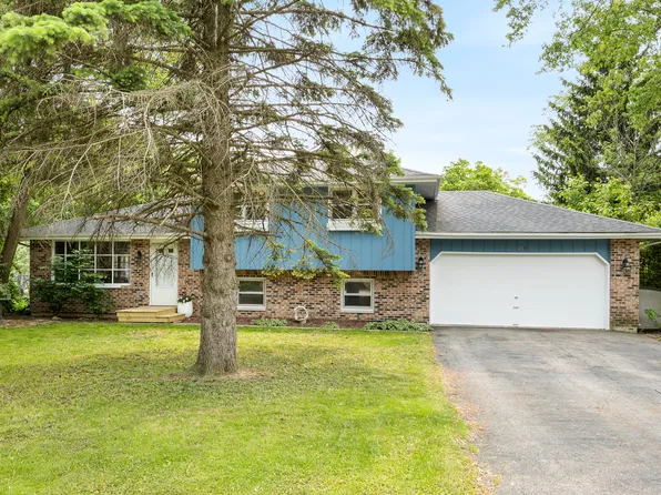29W459 Lee Rd, West Chicago, IL 60185
