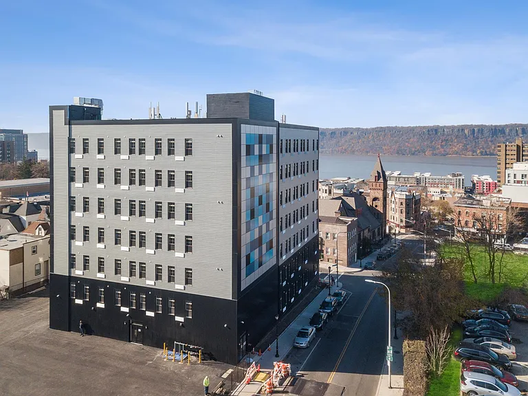 Hudson Blue — Photo 21