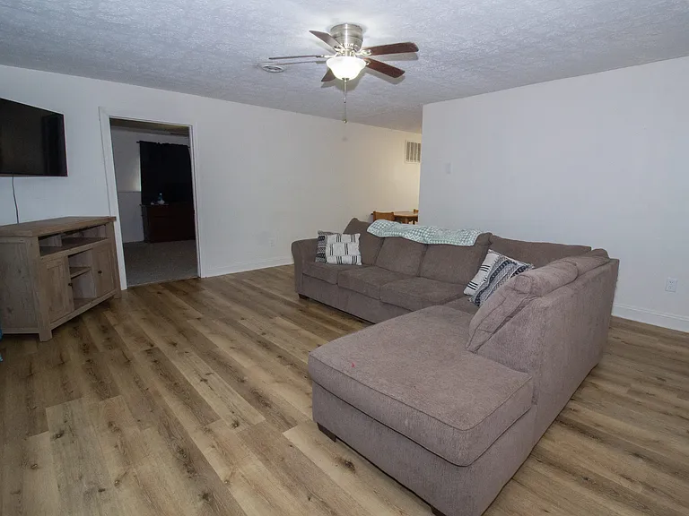 13949 Compton Rd — Photo 13