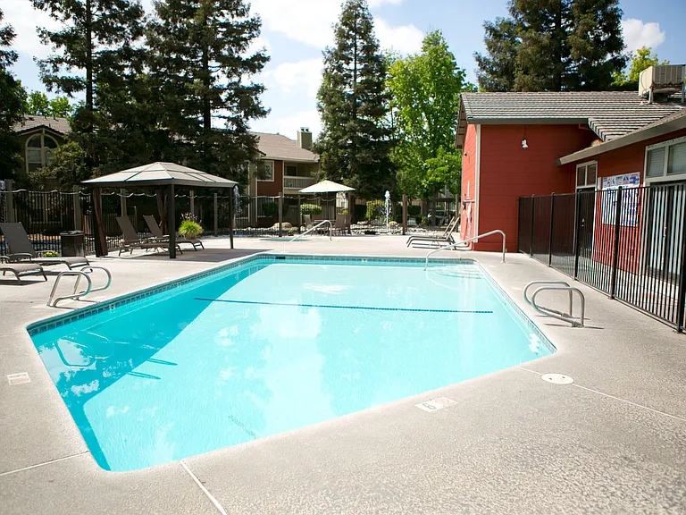 Pool 1