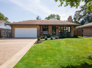 358 E Saint Charles Rd, Elmhurst, IL 60126