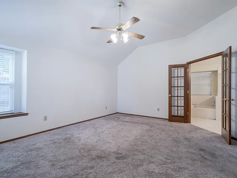 1908 Joseph Dr — Photo 48