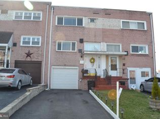 2127 Ravenwood Dr, Folcroft, PA 19032