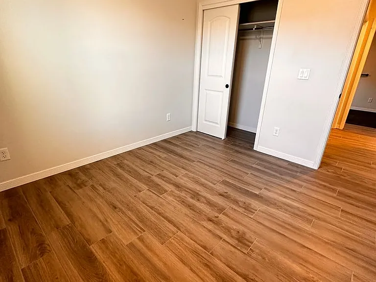 118 Scotland Ct — Photo 5