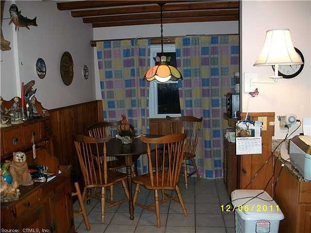 2nd image of 17 Jay Pl
