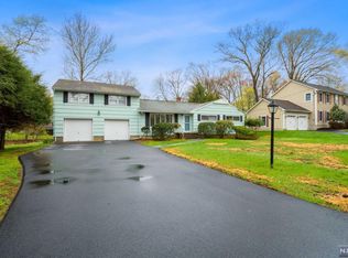94 Charles Pl, Old Tappan, NJ 07675