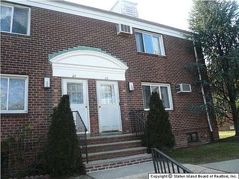 1st image of 20 Stratford Ave #B