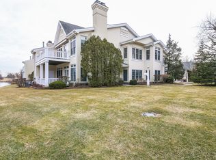 25 Arrowwood Cir, Rye Brook, NY 10573