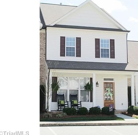 1st image of 4 Viburnum Ln