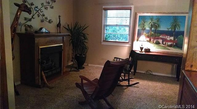 1st image of 2839 Skyland Dr