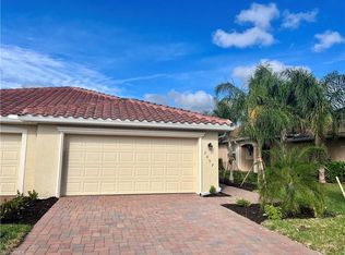 2057 Tamarron Ln, Naples, FL 34120