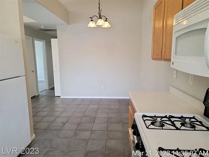 2152 Quarry Ridge St #202 — Photo 8