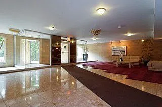 1534 McDaniels Ave APT 2A photo 1