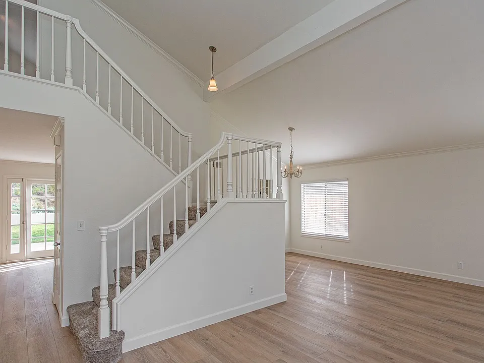 7960 Represa Cir