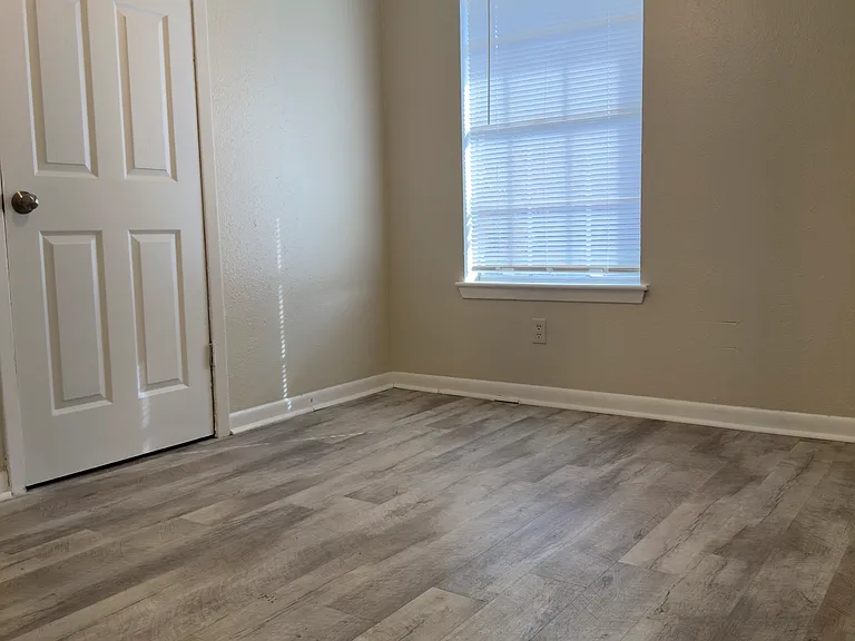 214 Guidry Rd — Photo 9