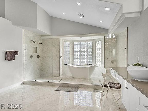 3rd image of 8829 Cortile Dr