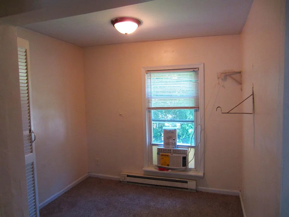 3 bed, 1200 sqft, $1,475 — Photo 3