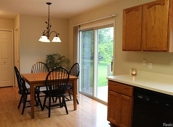 5th image of 8975 Lake Pine Dr