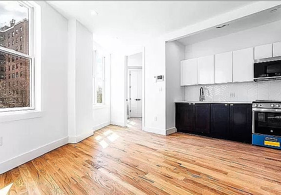 4th image of 2155 Bergen St #1F