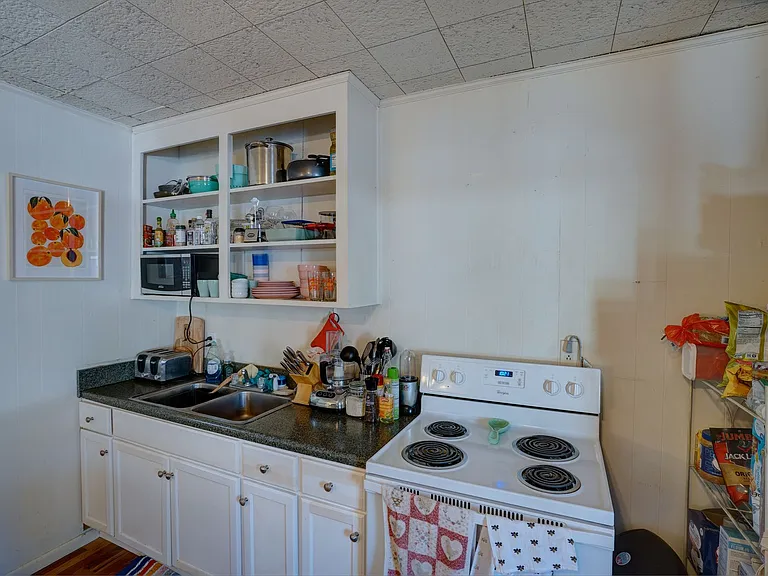 71 Blackhawk Rd — Photo 9