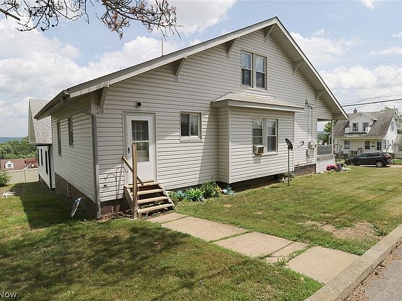 4th image of 127 Forest St