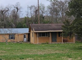 1301 Minglewood Rd, Liberty, TX 77575