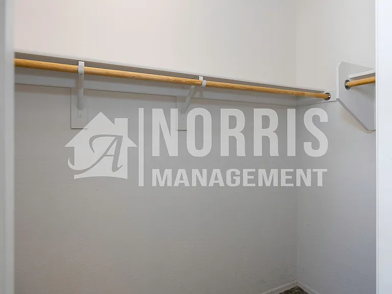 336 E Hawaii Dr — Photo 17