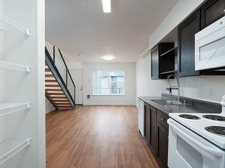 5750 NE 34th St — Photo 22